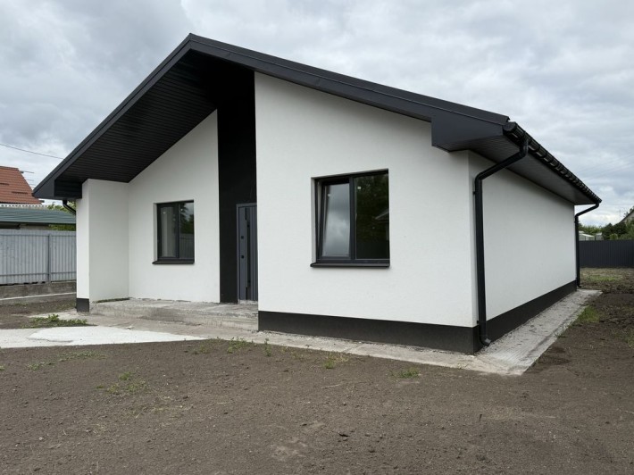 Продаж будинку з газовим опаленням ( 7,5 соток землі) - фото 1