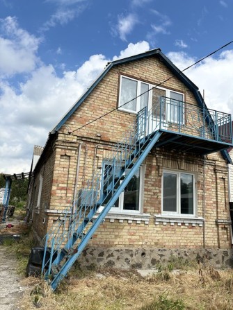 Продам пів будинку з ремонтом в Лісовій Бучі - фото 1