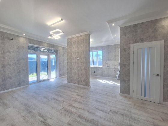 Будинок 85м з РЕМОНТОМ +4 сотки 500м від К. шляху м.Бориспіль Бориспіль