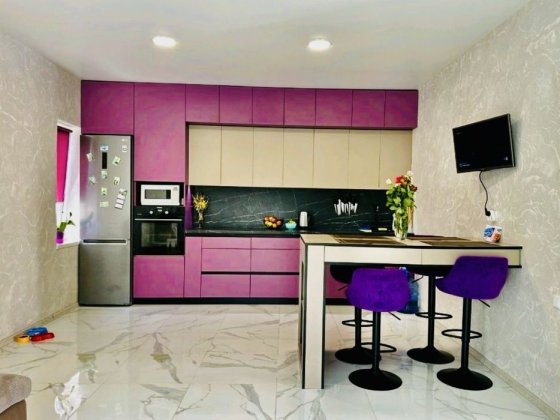 ЦЕНТР . Жилий Будинок р-н 4 школи з меблями Бориспіль