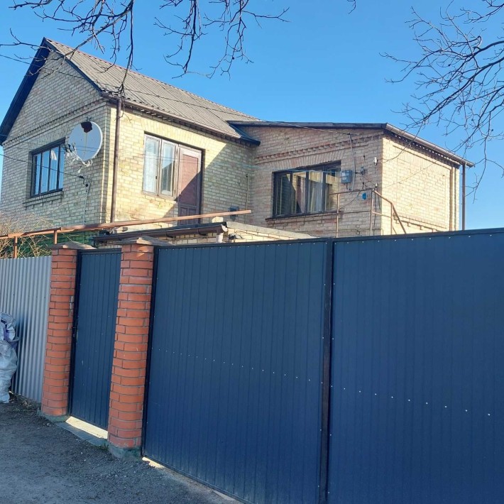 продам будинок в Бучі із земельною ділянкою, підійде  під тауни - фото 1