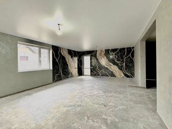 Продам будинок з новим ремонтом, гараж Бориспіль