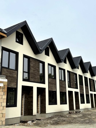 Таунхаус м. Буча , 3х поверховий , Бучанський Парк ,без % та комісіЇ, - фото 1