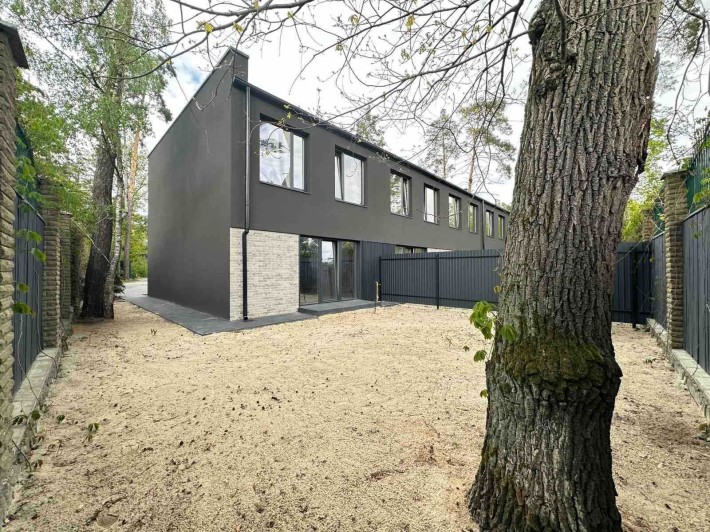 Продам кутовий таунхаус в Лісовій Бучі. 2.5 сот. землі! ГАЗ! - фото 1