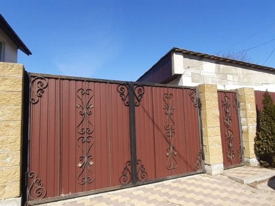 Продам дома в Борисполе по улице Тургенева Бориспіль