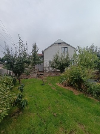 Продам окремий будинок Заріччя 10 соток землі - фото 1