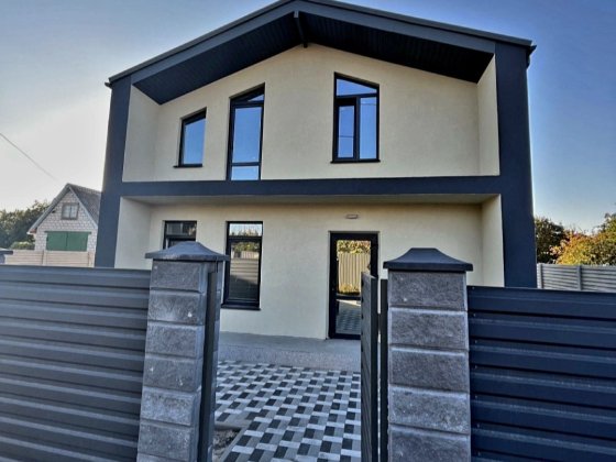 Продаж Нового 2-х  поверхового Будинку 130 кв.м 4 кімнати ЦЕНТР Бориспіль