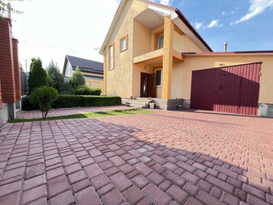 Будинок 136м2 з гаражем 6соток. ЦІна  місяця Бориспіль