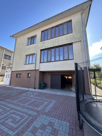 Терміновий продаж будинок з ремонтом все залишається ,ділянка 20 сотих - фото 1