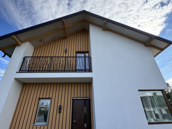 Будинок з ремонтом з сучасним ремонтом. Мікрорайон Каскад.Поруч річка. Івано-Франківськ