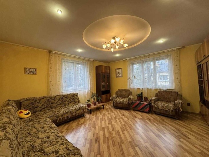 Продаж будинку вул.Короля Данила,Центр - фото 1