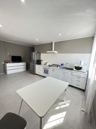 Продажа дома с ремонтом в Борисполе - фото 1