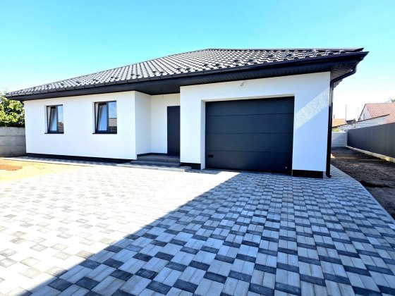 Р-Н 5 школи , Вул.ЛІСОВА ,120 кв.м з ГАРАЖЕМ  ТА ТЕРАССОЮ на 5 сотках Бориспіль