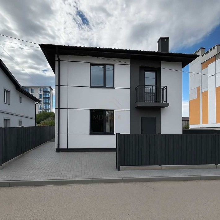 Продаж особняка 120м2 з ГАРАЖЕМ в центрі Івано-Франківська - фото 1