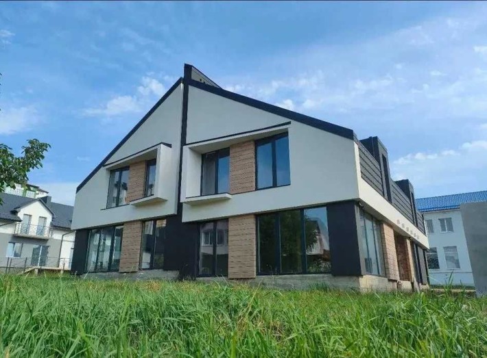 Продається Дуплекс на Пасічній! 160м2 - фото 1