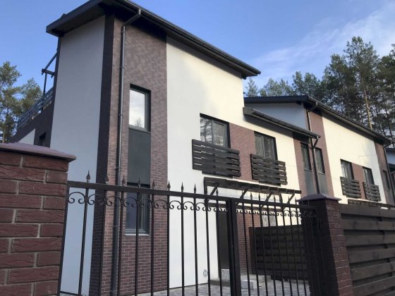 Таунхаус з газом та міськими комунікаціями, ділянка 1.5 сотки Буча