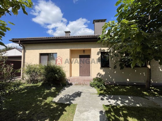 Будинок в Борисполі 100 м.кв. з басейном Бориспіль