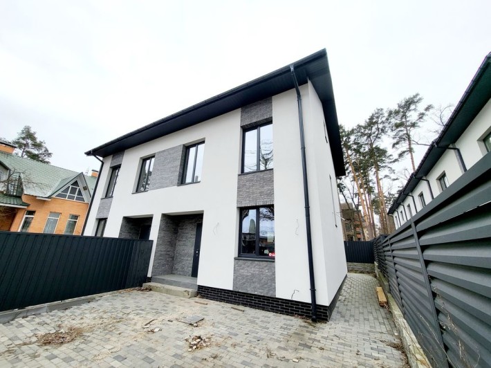 Дуплекс 3 поверхи,2 сотки землі ЧАСТКОВО з ремонтом центр Ірпінь - фото 1