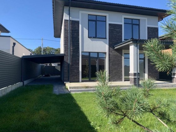 Продаж будиноку в передмісті Києва Буча