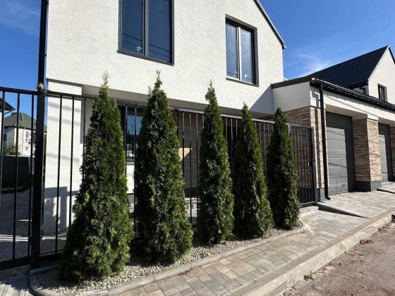 Продаж дуплексу, Заріччя Біла Церква