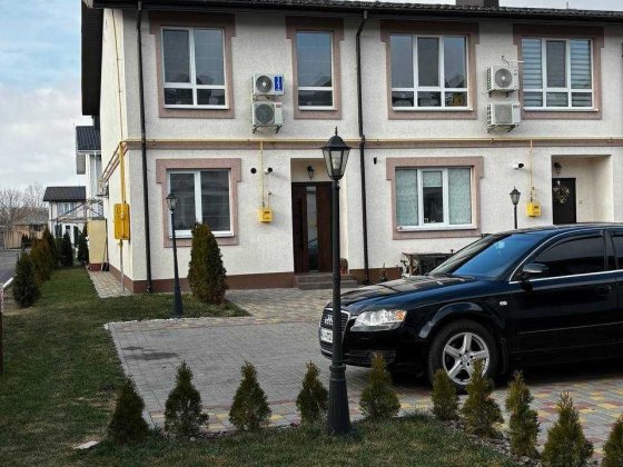 Таунхаус 37800дол.Бориспіль КМ Паларіс Бориспіль