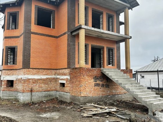 Продаж будинку в центрі Борисполя Бориспіль