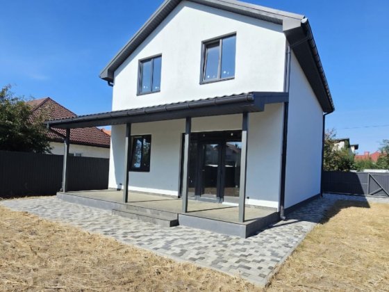 БУДИНОК в Районі Царського села , поряд  з школою Бориспіль