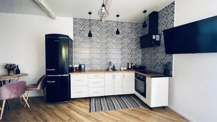 Дом с ремонтом и мебелью земля в собственности - фото 1