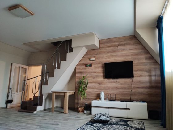 Пропонується до продажу зручний будинок з можливістю вести бізнес Кременчуг