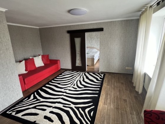 Здам затишну 2-х квартиру подобово, оренда від 2-х діб, в нас тепло ;)