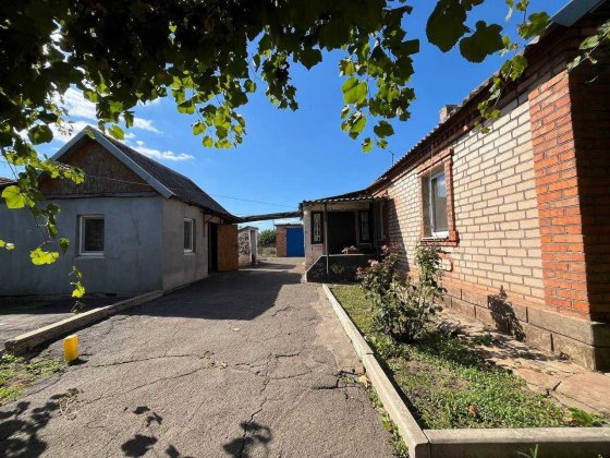 Продаж 3к будинку Карнаватка Кривий Ріг