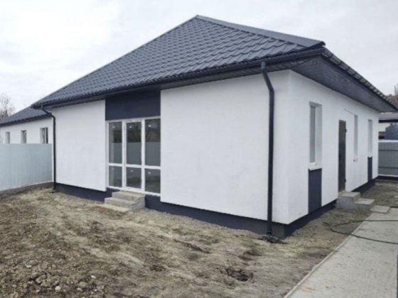 Новий будинок, район 6 школи. Бориспіль