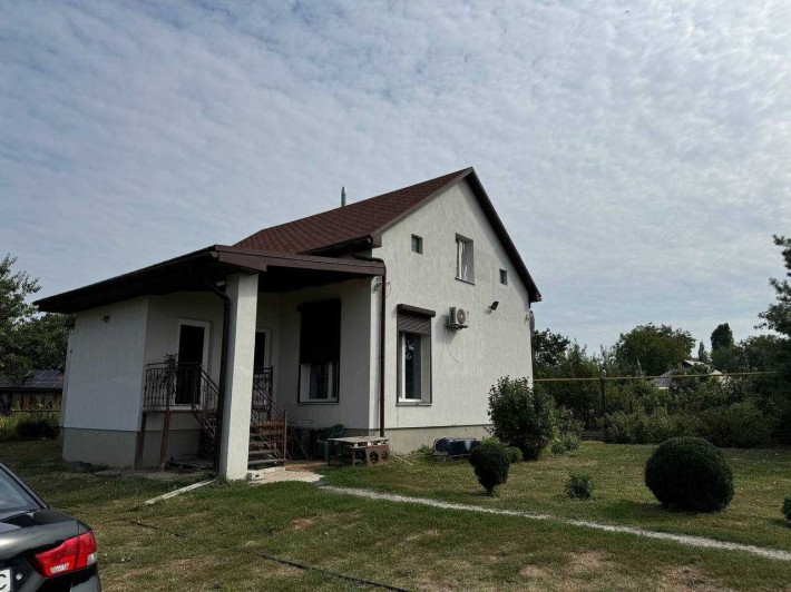 Продам двухэтажный дом в Крюкове по ул.Дорошенка - фото 1