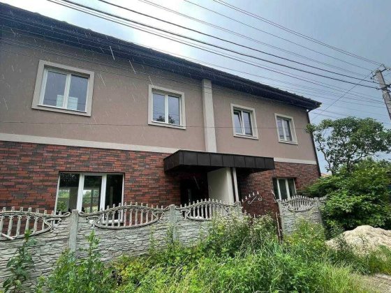 Продається  дуплекс у Бучі, вул. Центральна, поруч школа №3 Буча