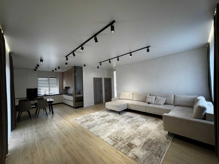 Будинок з новим  ремонтом і технікою Газ РОЗТЕРМІНУВАННЯ - фото 1