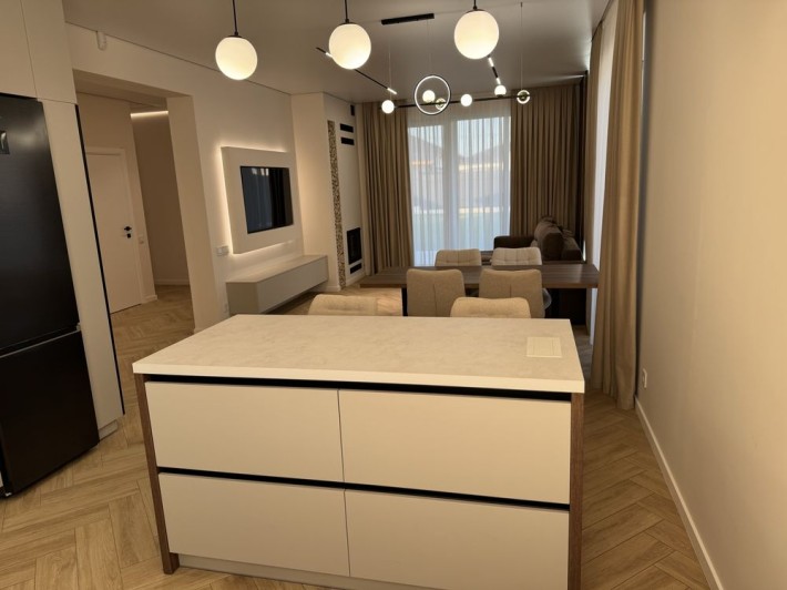 Будинок з ремонтом в Боратині  7.2 сотих з ГАЗОМ! - фото 1