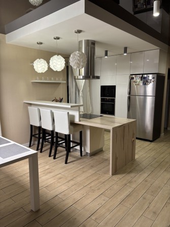 Продам будинок з ремонтом,  116кв.м, права сторона - фото 1