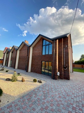 Продаж будинків у затишному районі Кременчука - фото 1