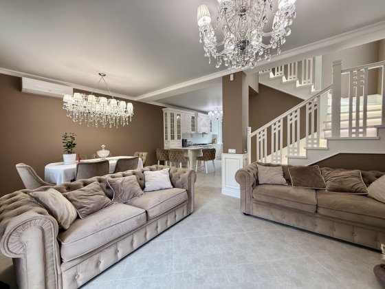 Продаж повністю укомплектованого дуплексу в Бучі, вул.Гамалія, газ, 2% Буча