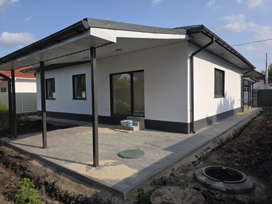 Новий будинок в зручній локації Бориспіль