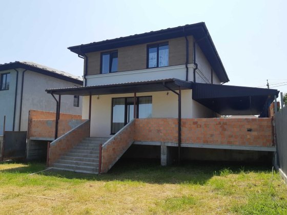 ЯКІСНИЙ БУДИНОК в закритому містечку, чекає саме не тебе. Ирпень