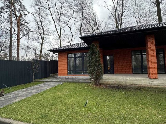 Будинок в лісовій Бучі з наповненням, поруч Бучанский міський парк Буча