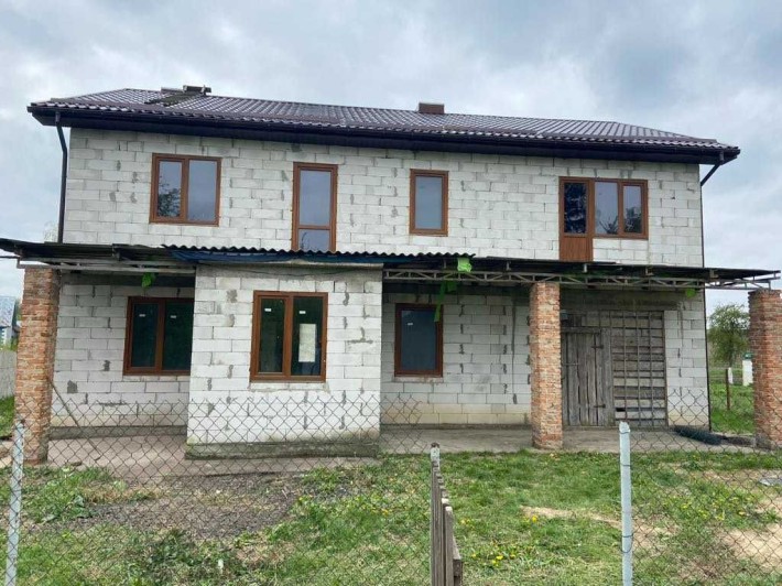 Продається будинок, 2-х пов. з гаражем, в приміській зоні- ДЕШЕВО!!! - фото 1