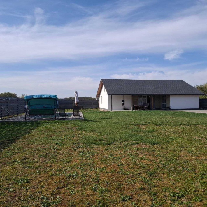 Сучасний компактний будинок - фото 1