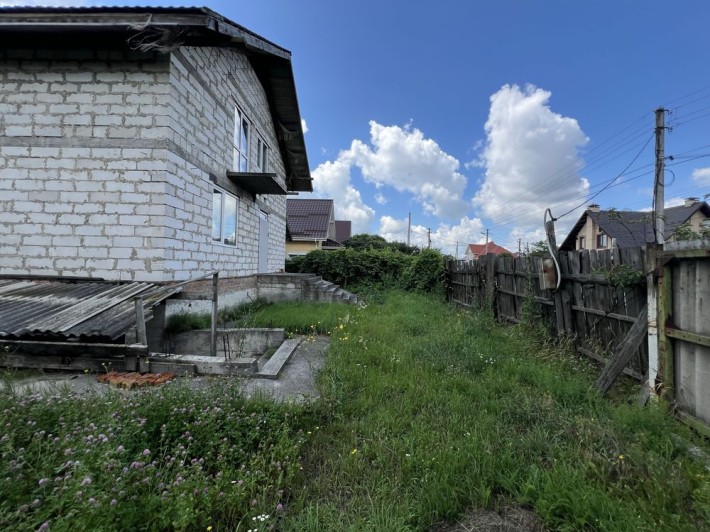Продаж будинку в Бучі. Велика ділянка. - фото 1