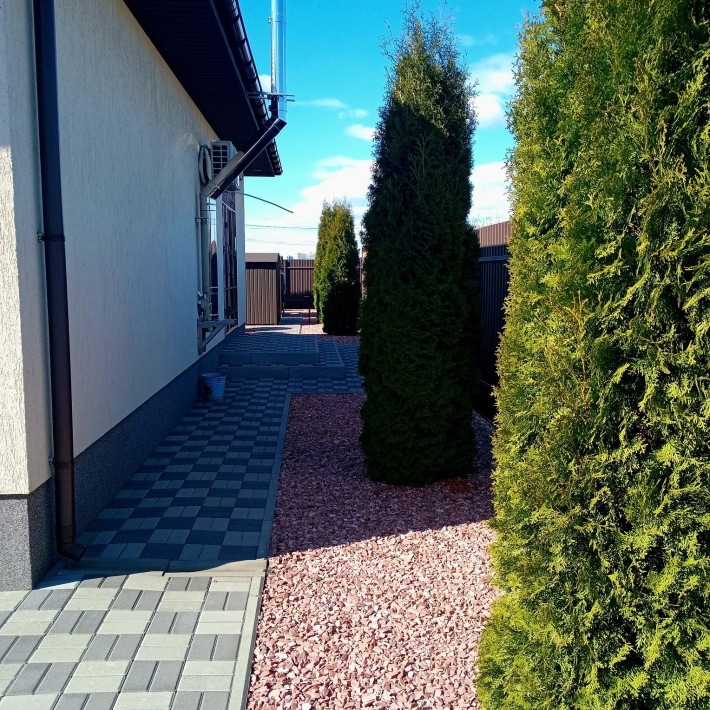 Продаж будинку ,ремонт ,меблі ,техніка - фото 1