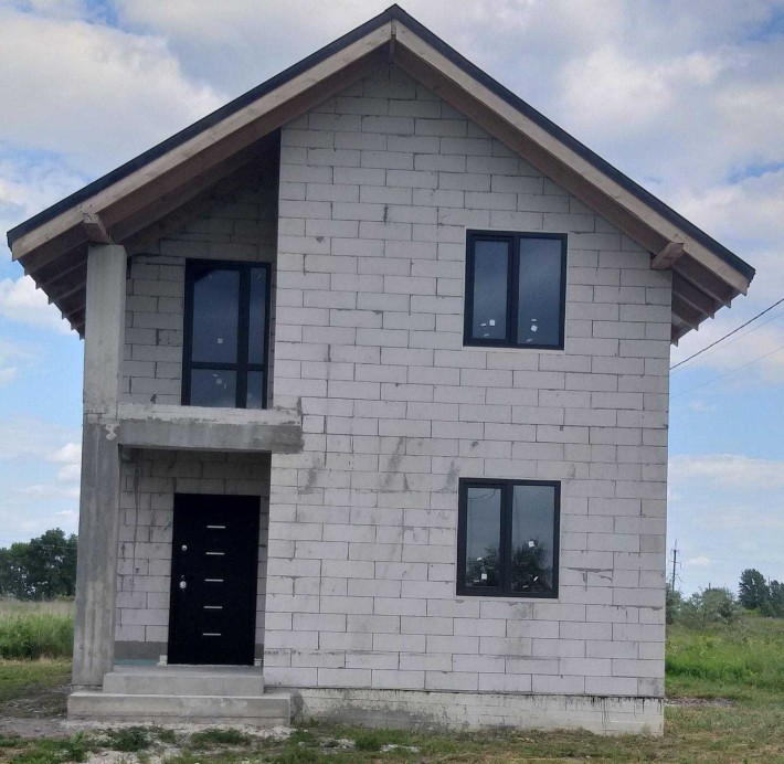 Продається сучасний двоповерховий будинок з терасою у м. Бориспіль - фото 1