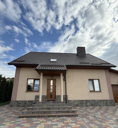 Продаж будинку з гаражем район Львівської - фото 1