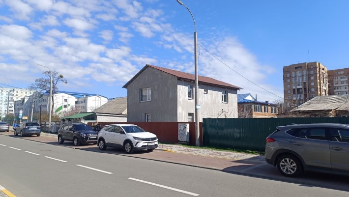 Продам будинок в центрі Ірпіня - фото 1