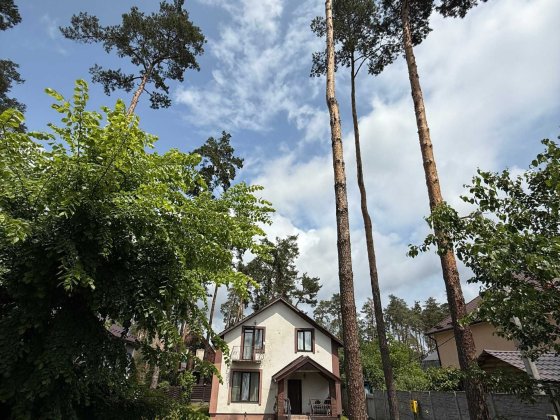 Будинок з ремонтом на 6 сотках землі в лісовій частині Ірпеня Ирпень